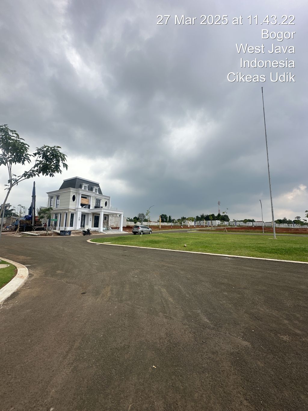 foto posisi tengah perumahan CitraGran Cibubur - Cluster Glenview