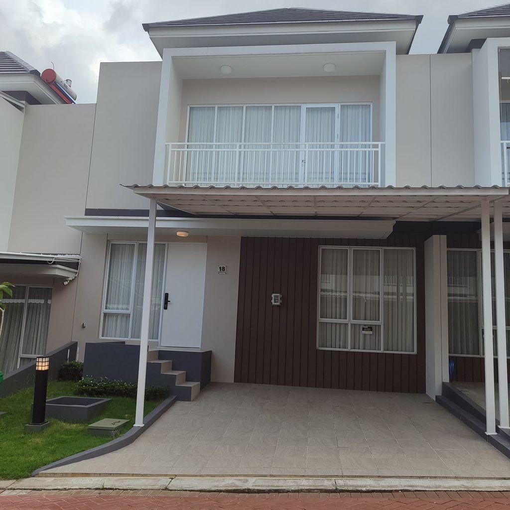 foto tampak rumah tipe PARAMOUNT VILLAGE PAPANDAYAN 18 perumahan PARAMOUNT VILLAGE SEMARANG