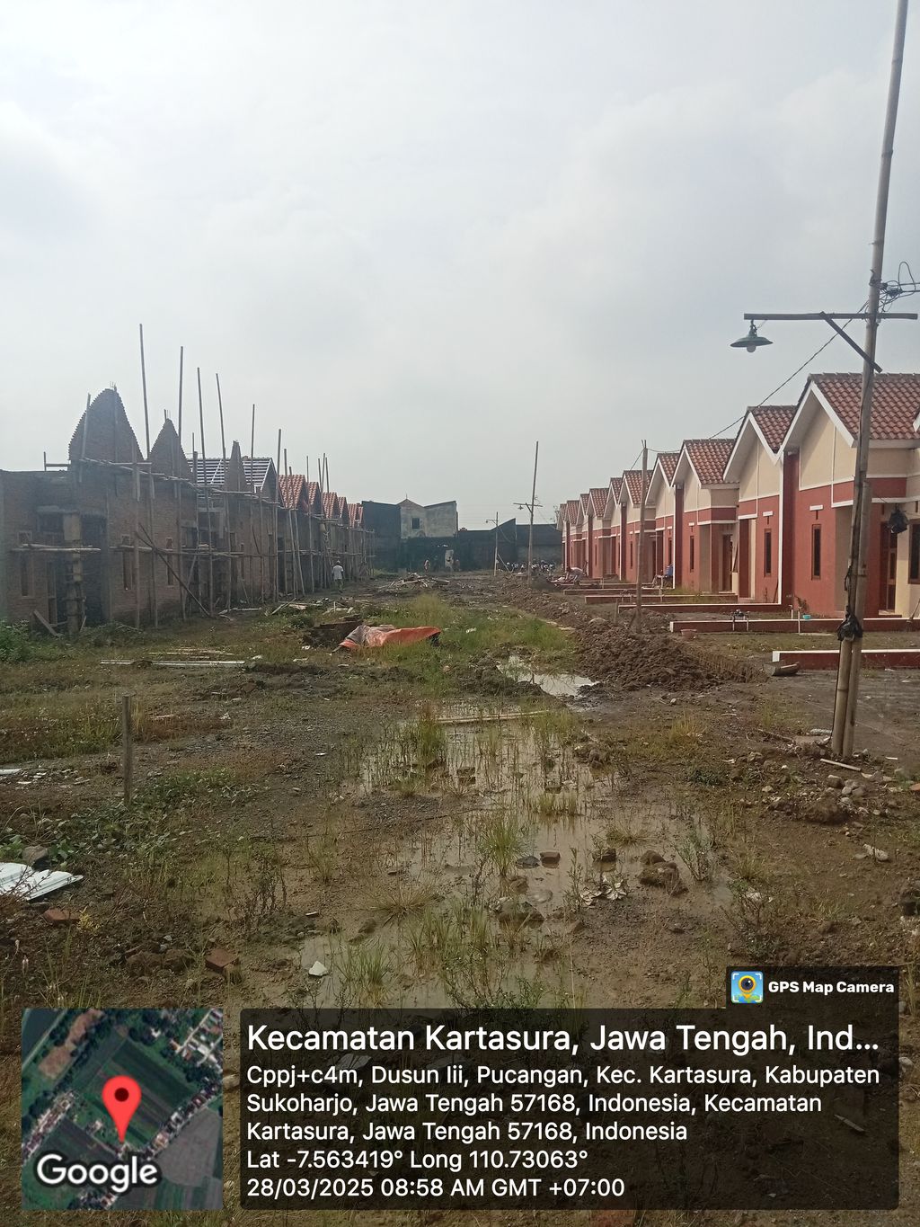 foto posisi tengah perumahan Perumahan graha Permata pucangan