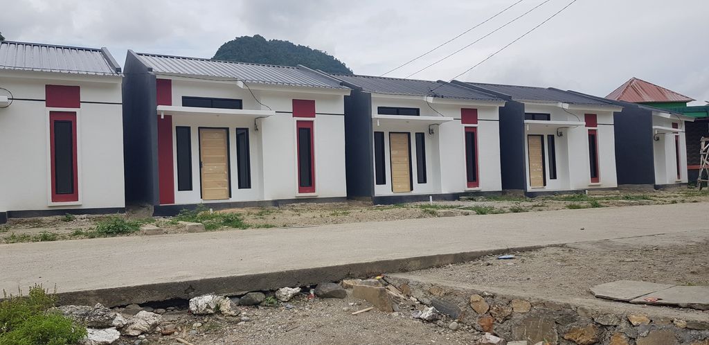 foto contoh rumah perumahan MEGA BOLA RESIDANCE 2