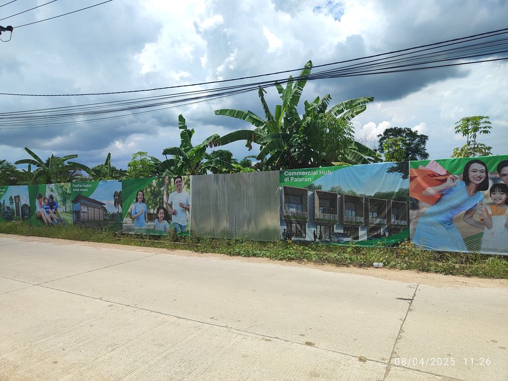 foto gerbang perumahan PARAS ICON