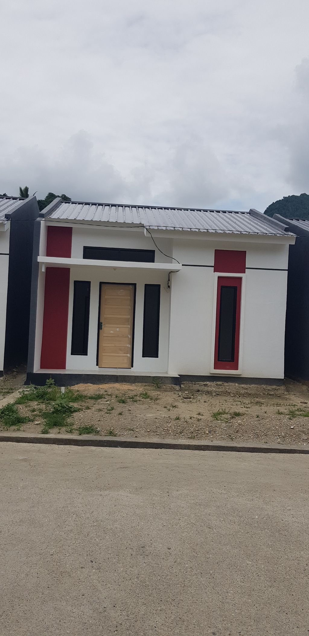 foto tampak rumah tipe 36/tapak perumahan MEGA BOLA RESIDANCE 2