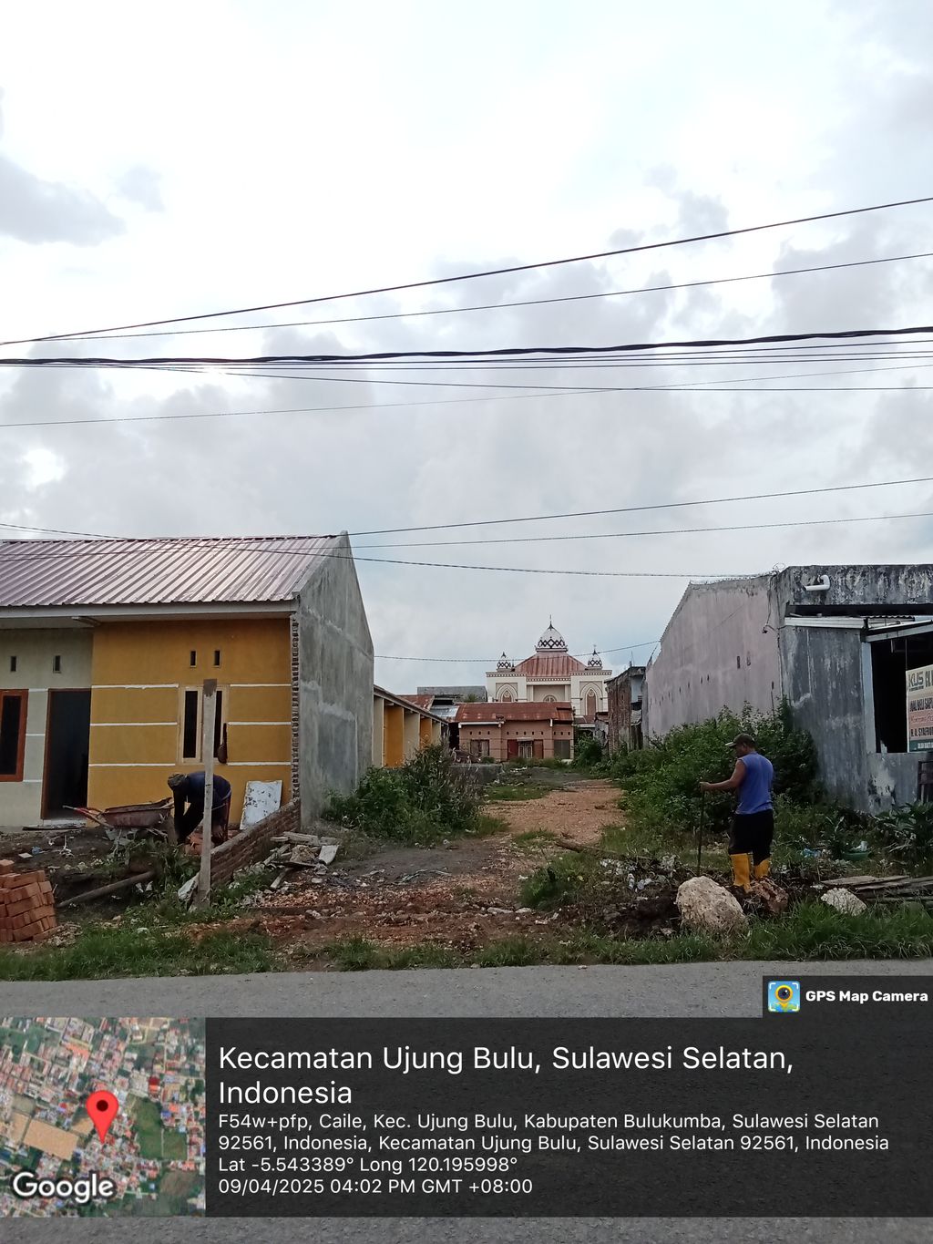 foto gerbang perumahan PERUMAHAN TIARA RESIDENCE 10