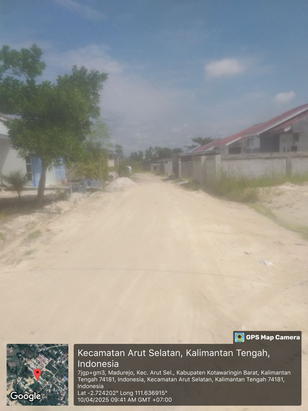 foto posisi tengah perumahan GRIYA SAMPURAGA INDAH III