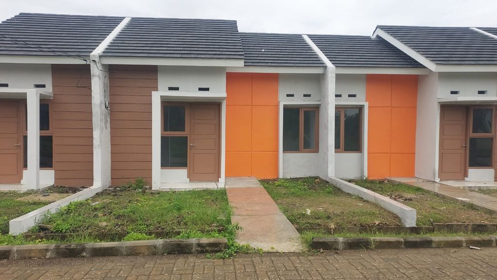 foto tampak rumah tipe 30/99 perumahan Gardenia 2 cileungsi