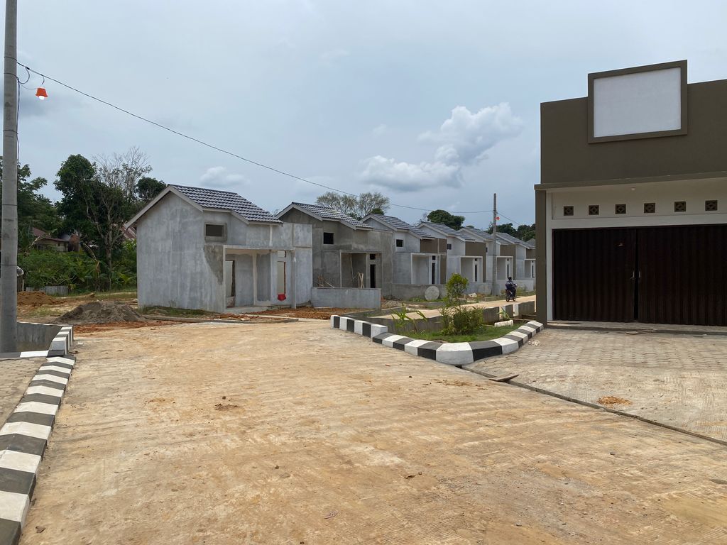 foto gerbang perumahan Javana River View