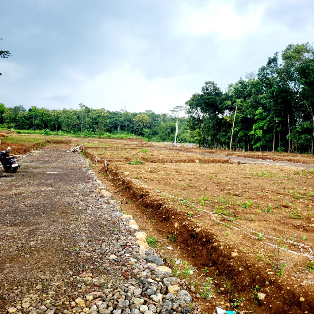 foto posisi tengah perumahan Rumah Akatara
