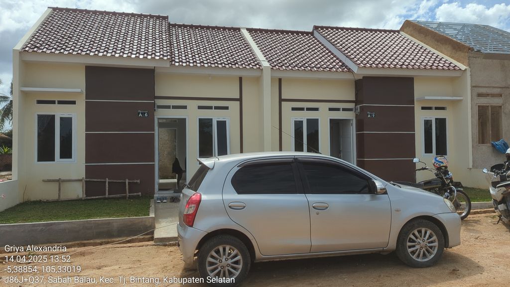 foto contoh rumah perumahan GRIYA ALEXANDRIA
