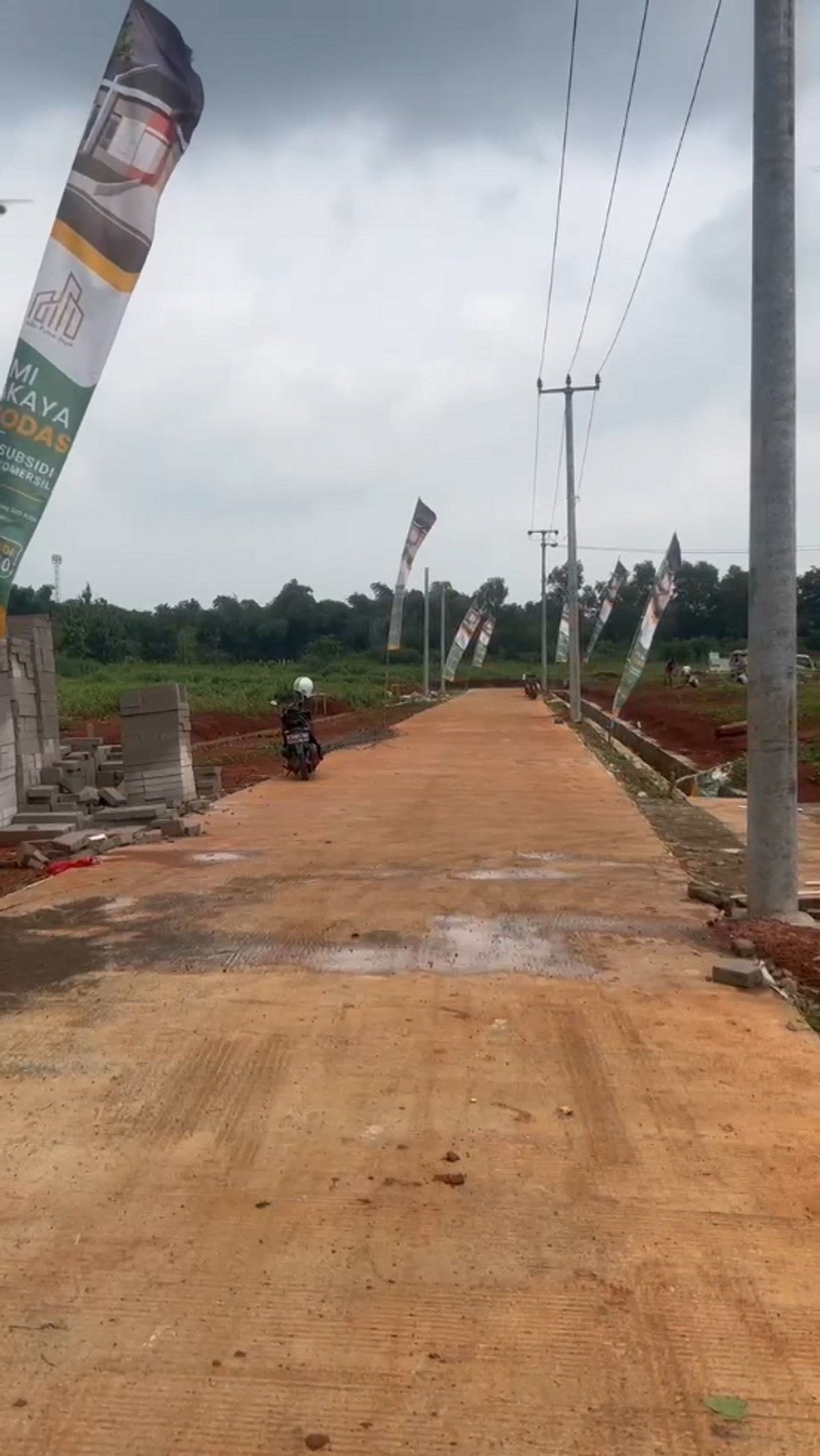 foto gerbang perumahan BUMI MAKAYA RESIDENCE CIBODAS 2