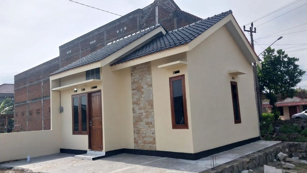 foto tampak rumah tipe 36/82 perumahan Griya Mekarsari Indah