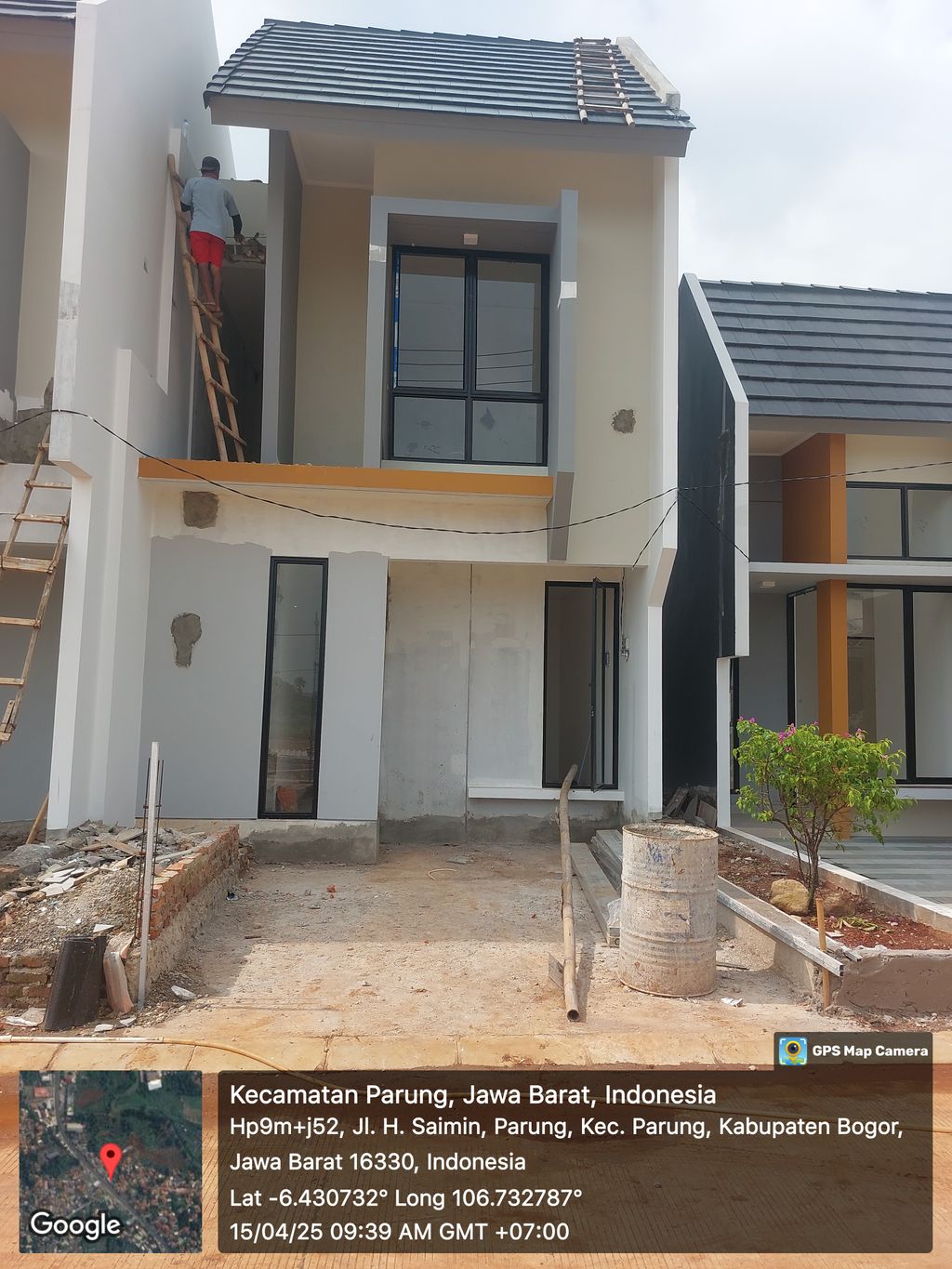 foto contoh rumah perumahan KAYANA HILL