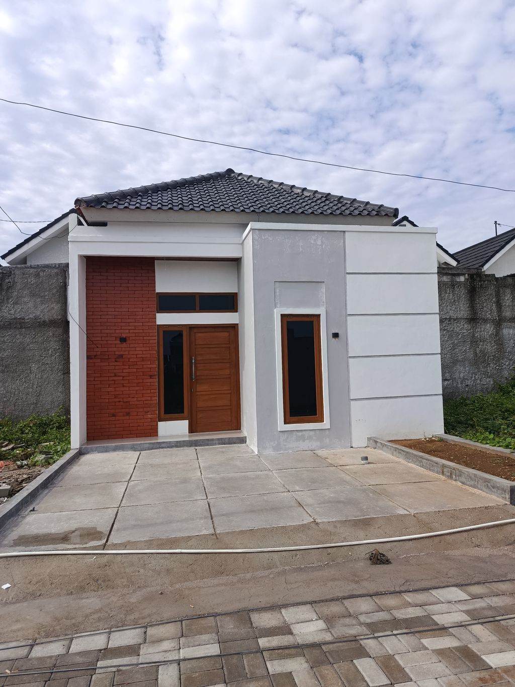 foto contoh rumah perumahan Abi Tanjung Reseidence