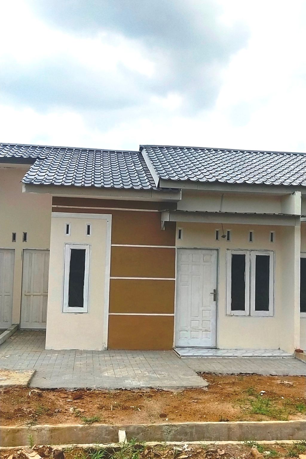 foto tampak rumah tipe 36 perumahan PARASIAN RESIDENCE 3