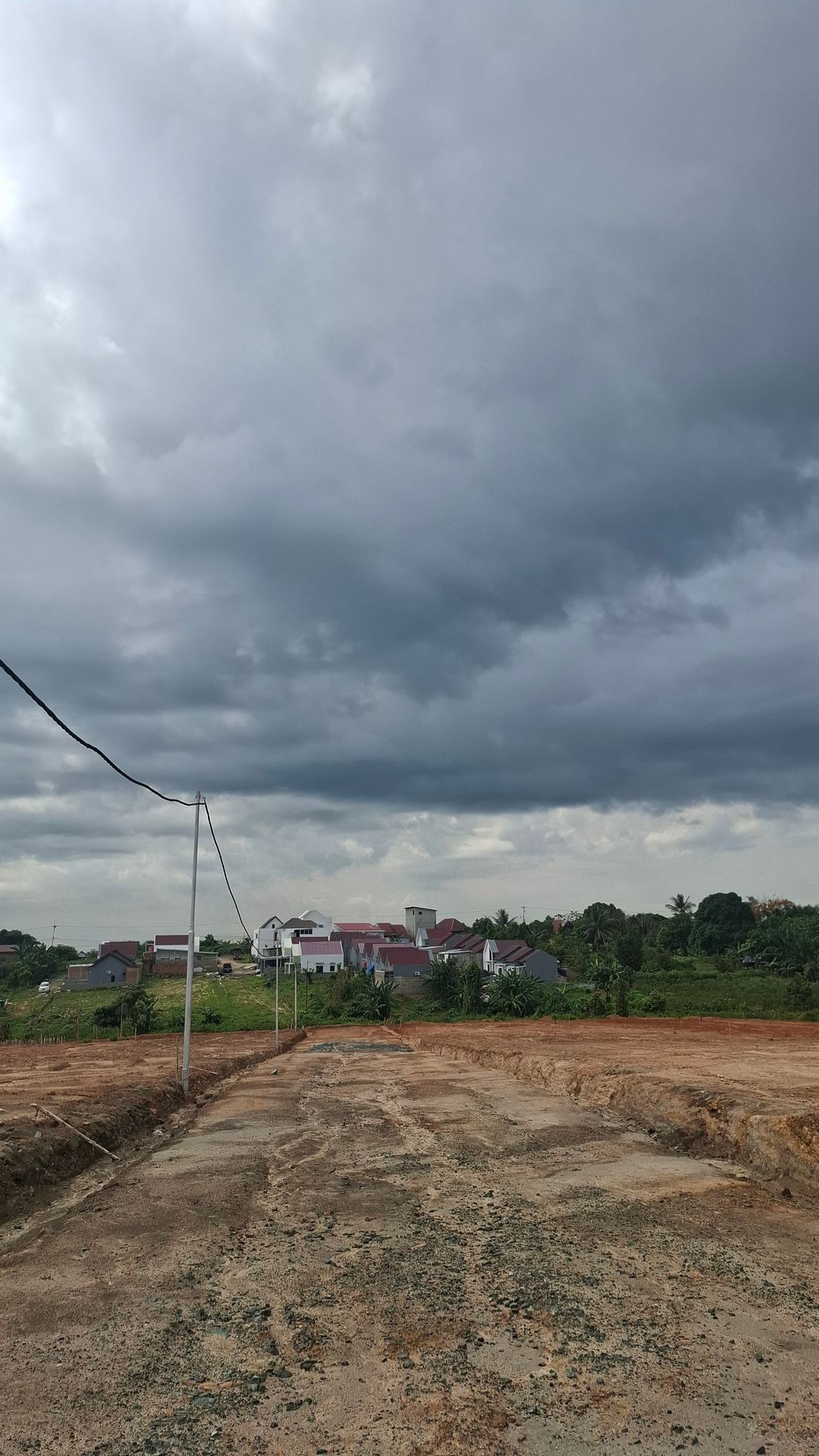 foto posisi tengah perumahan GRAHA NUNA RESIDENCE