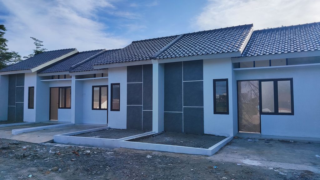 foto contoh rumah perumahan THE NAVAYA TERAS