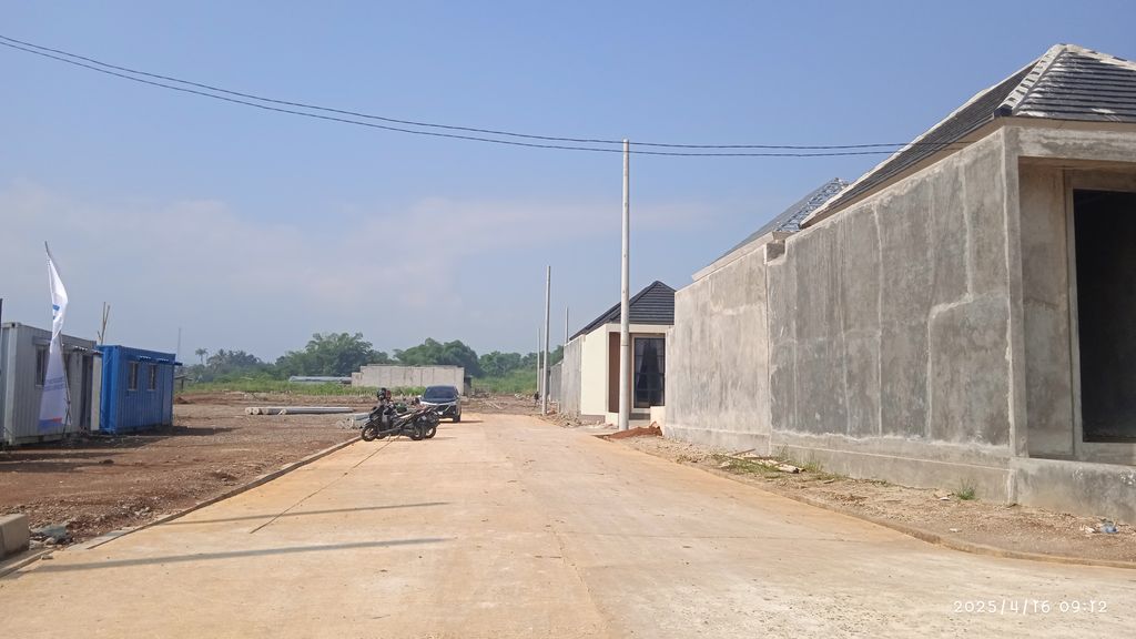 foto posisi tengah perumahan The Allogio Dramaga