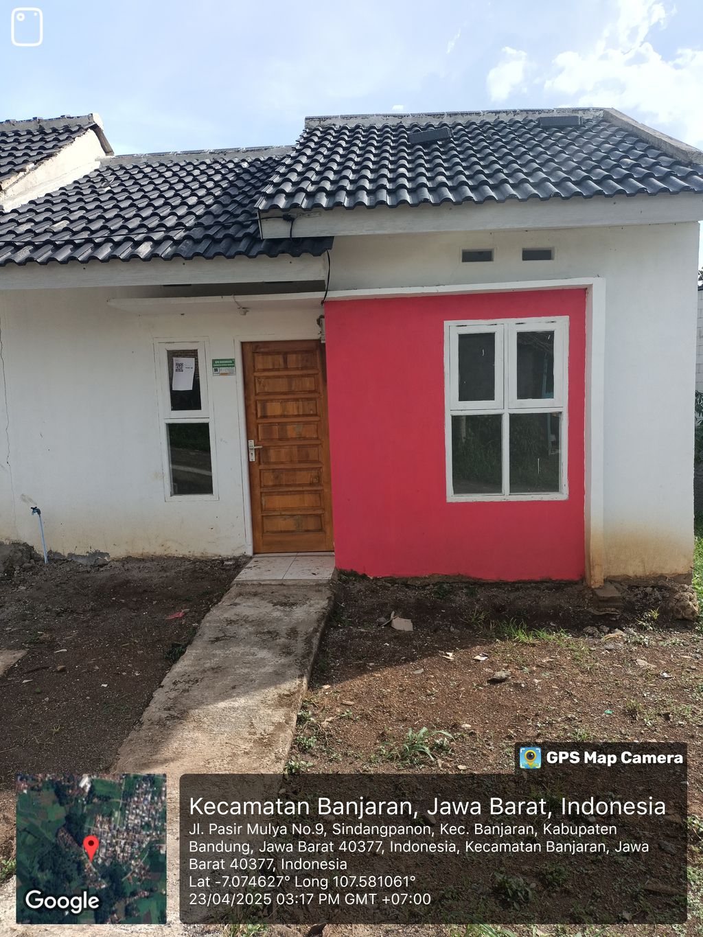 foto tampak rumah tipe 30/63 perumahan Permata sindang panon