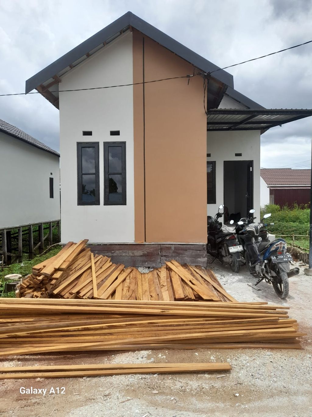 foto tampak rumah tipe 36+ perumahan Komplek Andai Jaya Persada Blok M