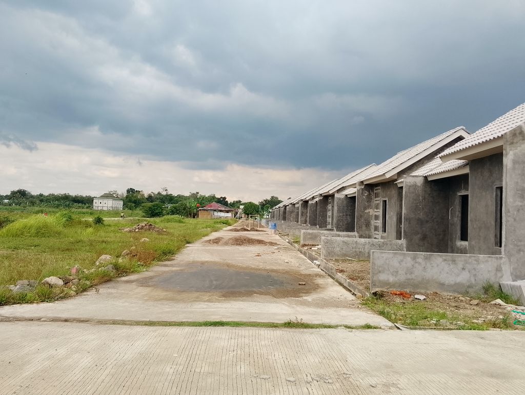 foto posisi tengah perumahan MUTIARA PRIGI 4