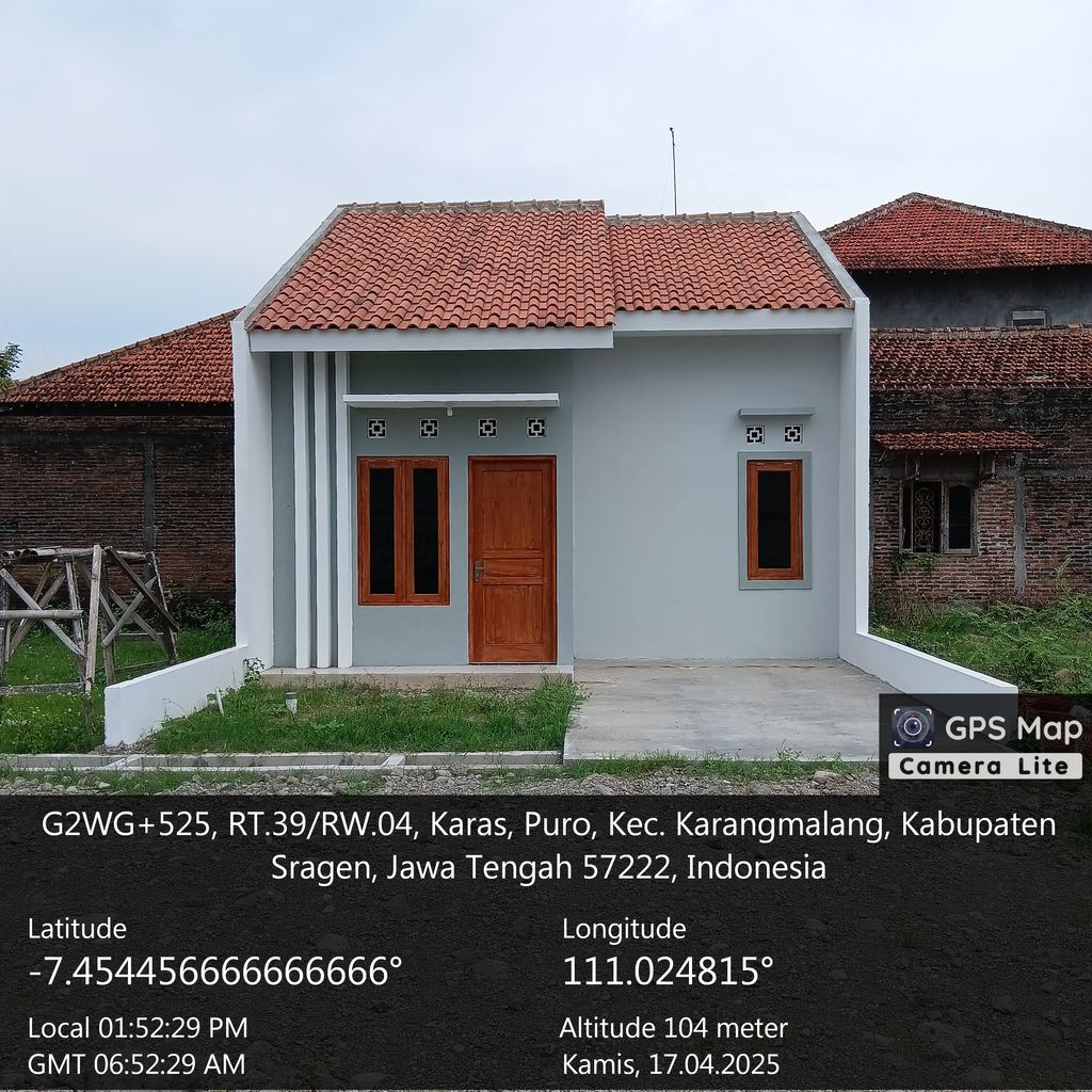 foto contoh rumah perumahan TEDUH PESONA