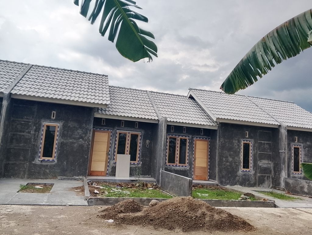 foto contoh rumah perumahan MUTIARA PRIGI 4