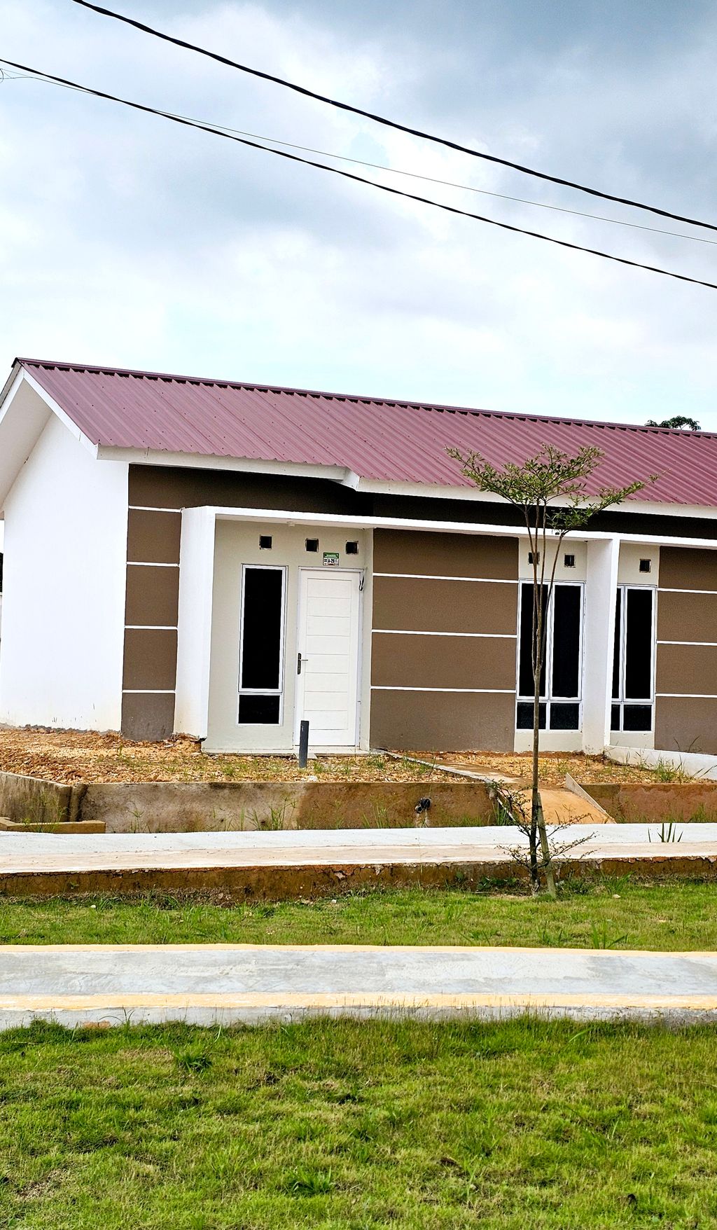 foto contoh rumah perumahan RHABAYU GREEN
