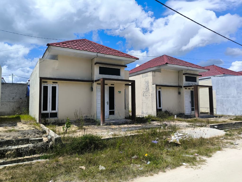 foto tampak rumah tipe 182 perumahan BUKIT SAMPURAGA BARU 2
