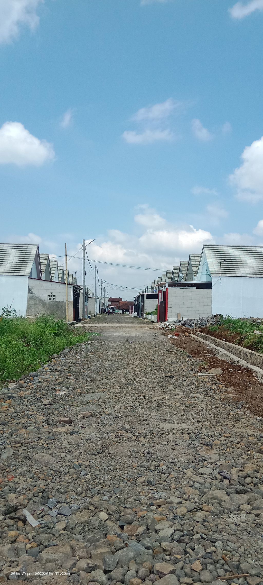 foto posisi tengah perumahan DE PANORAMA RESIDENCE Tahap 2
