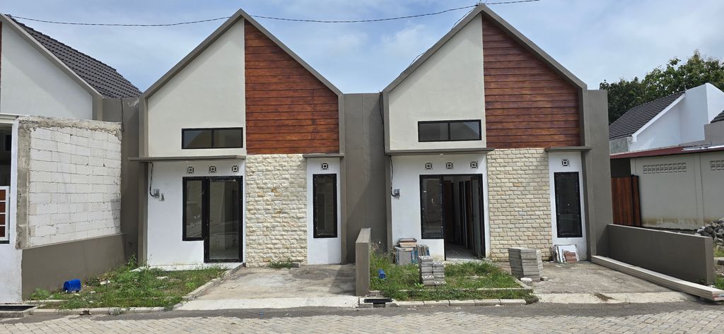 foto contoh rumah perumahan GRAHA WILIS REGENCY