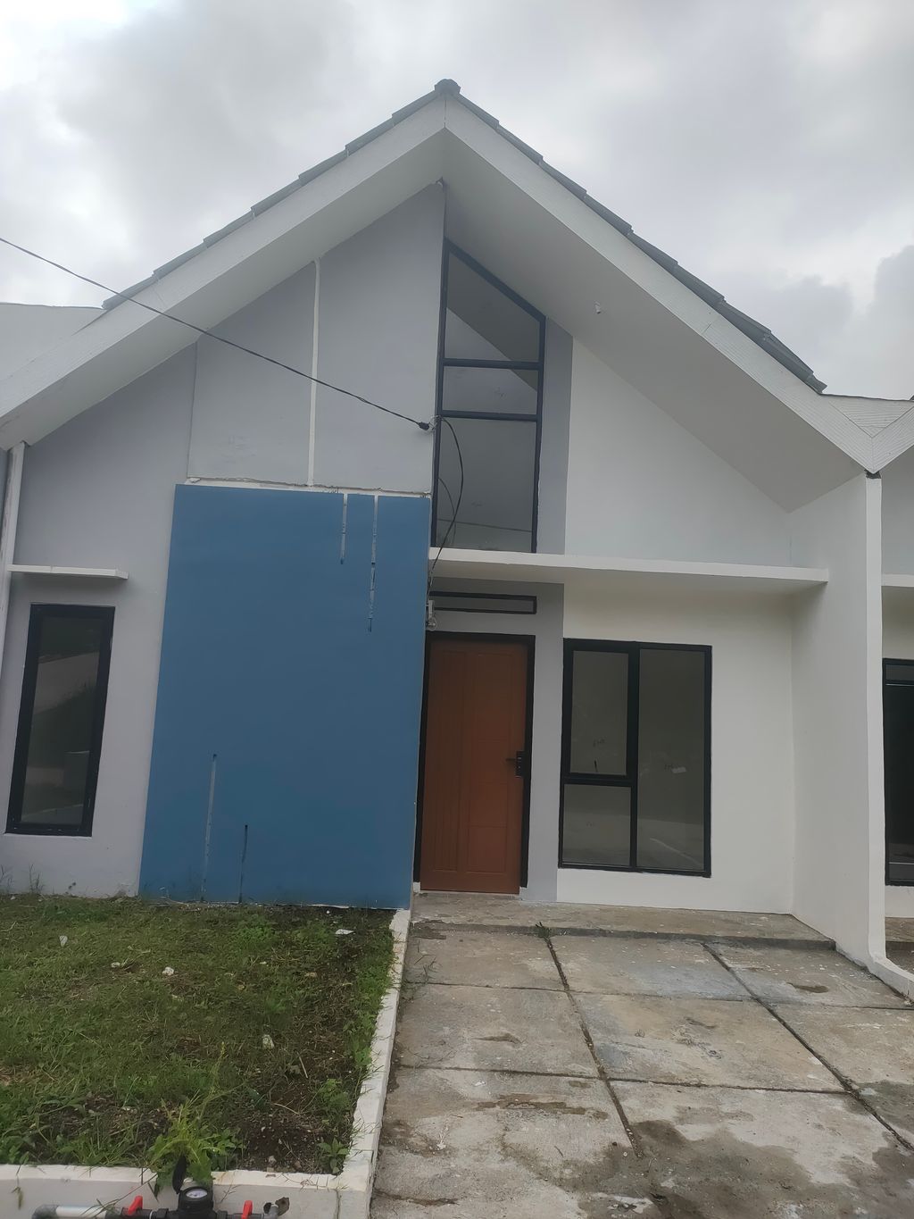 foto tampak rumah tipe 34/60 m2 perumahan STAVIA HILL RESIDENCE