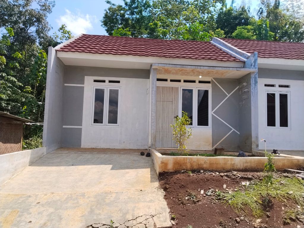 foto tampak rumah tipe BLOK B03 32/66 perumahan CIMALATI INDAH RESIDENCE