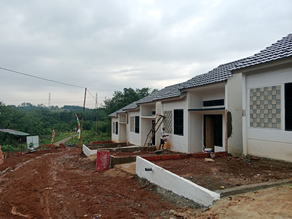 foto posisi tengah perumahan GRIYA SHAFA MANGGUL
