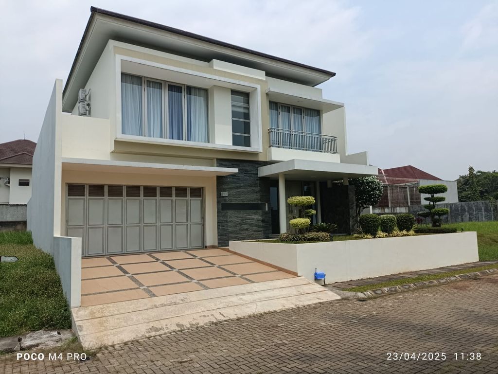 foto tampak rumah tipe Central Park perumahan Perumahan Resinda Karawang
