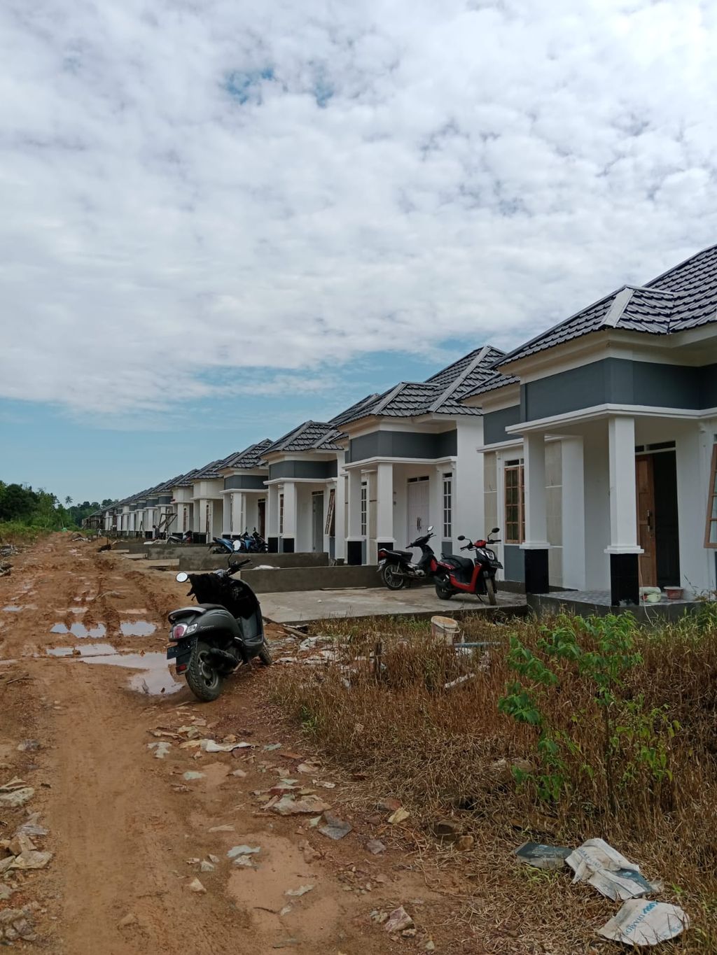 foto posisi tengah perumahan PURI AGUNG 1 TAHAP 2