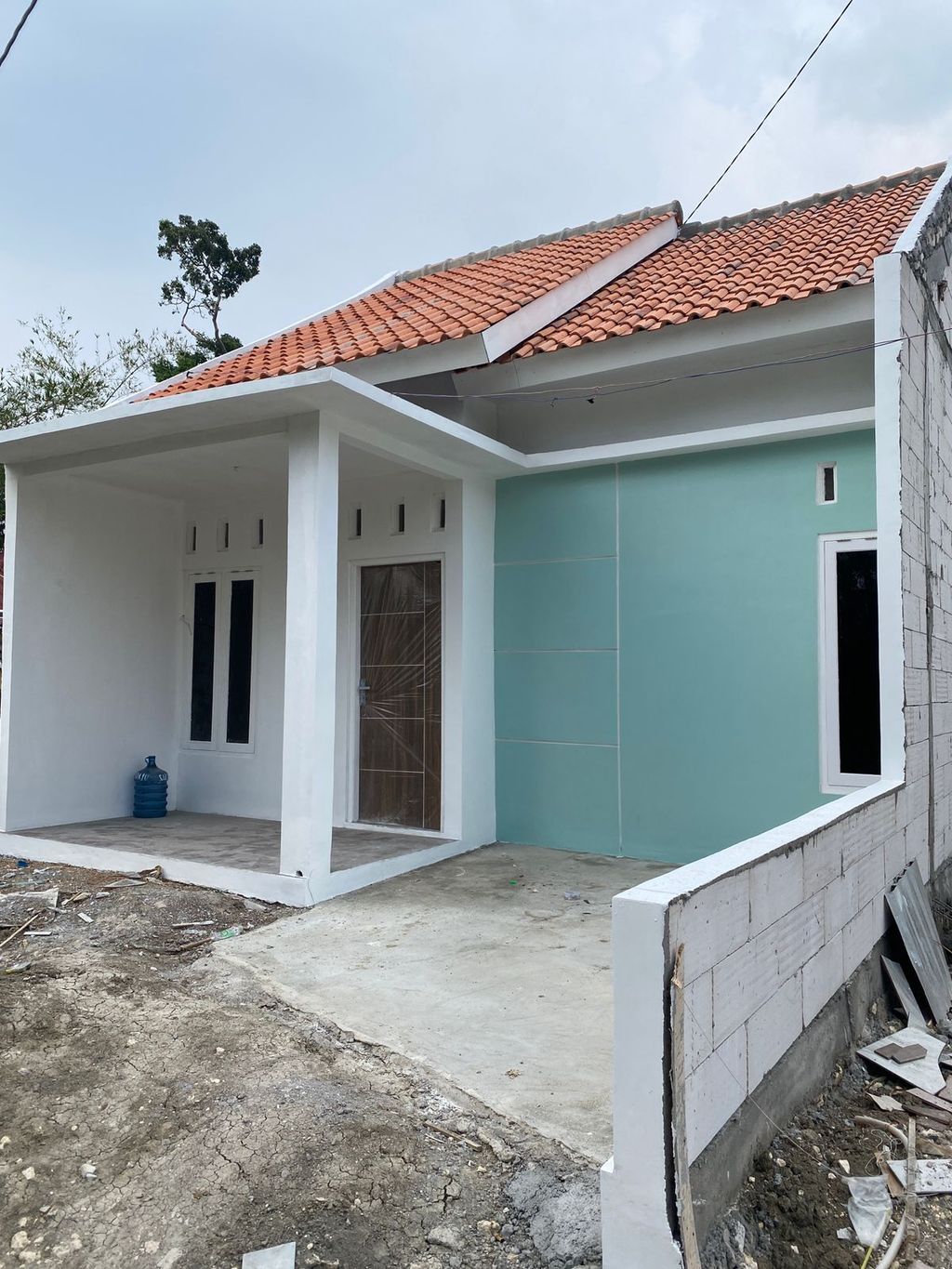 foto tampak rumah tipe 36/62 perumahan GENDHING JANUR KUNING