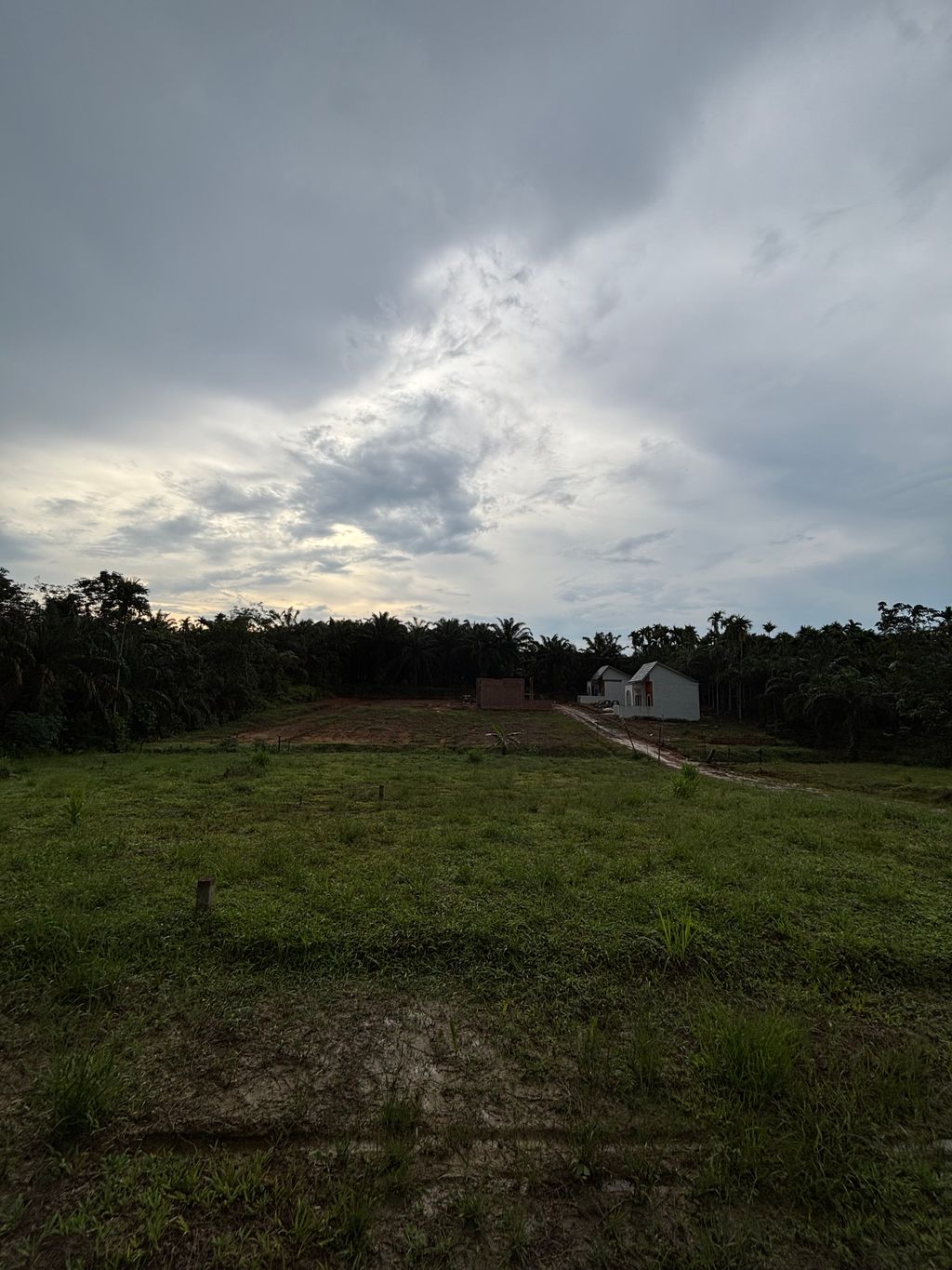 foto posisi tengah perumahan DE ALASKA RESIDENCE