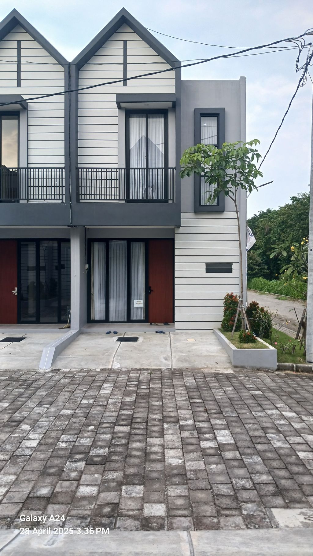 foto contoh rumah perumahan Anggrek Residence @Prapen