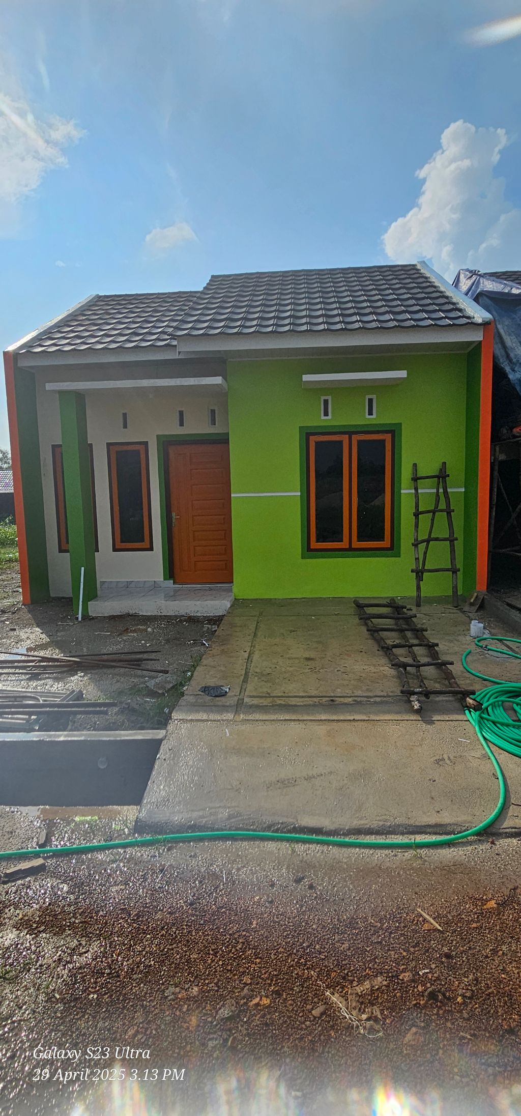 foto contoh rumah perumahan PURI KIRANA 5