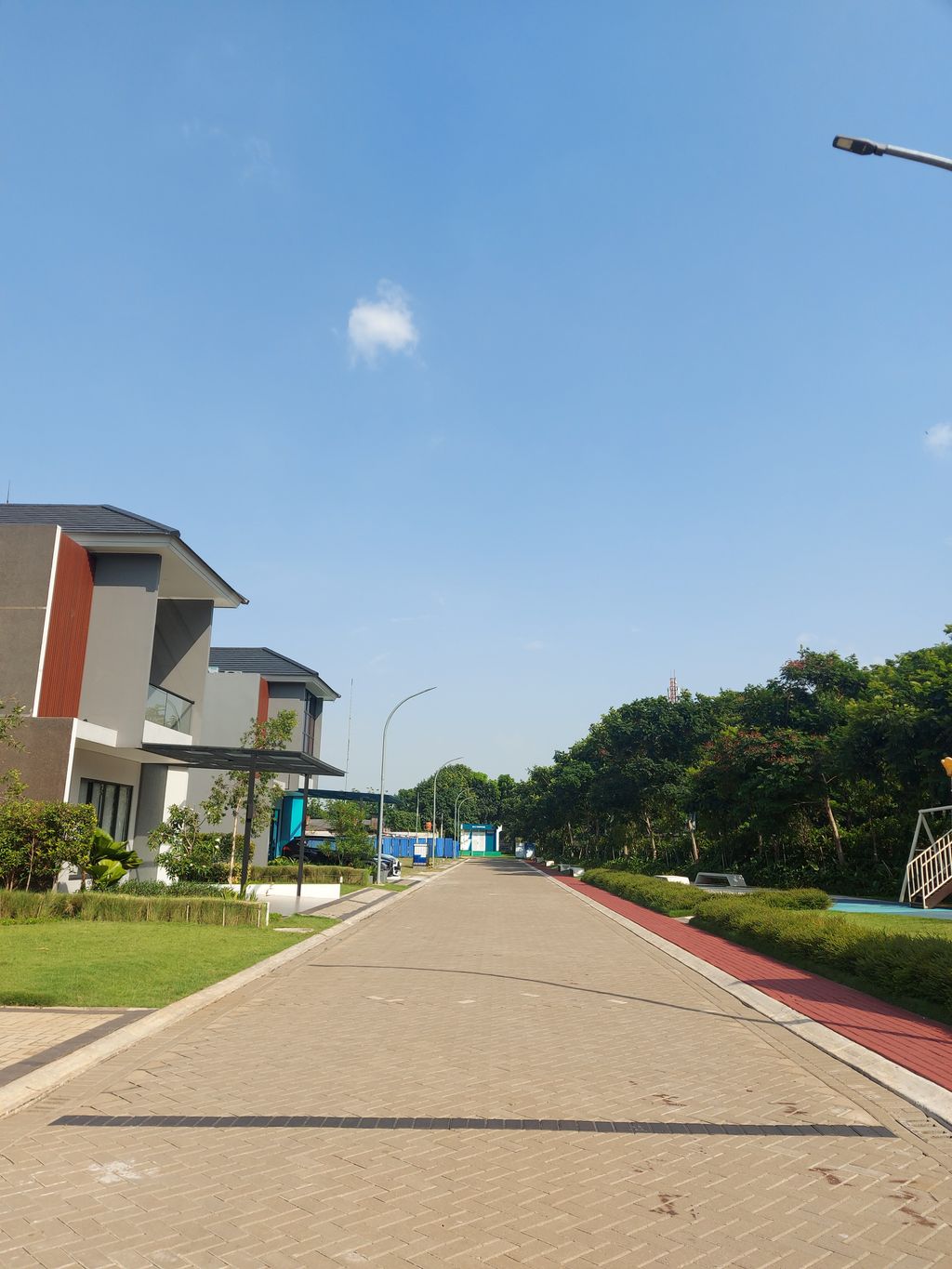 foto posisi tengah perumahan CLUSTER DAMMARA GRAHA RAYA
