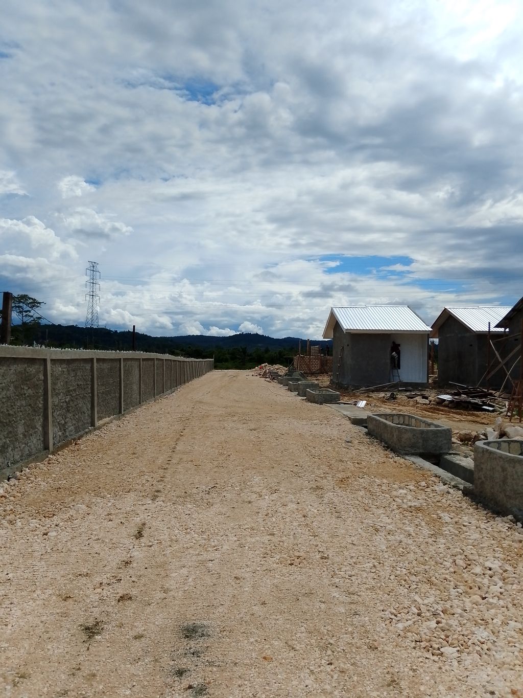 foto gerbang perumahan Grand FR Residence 2