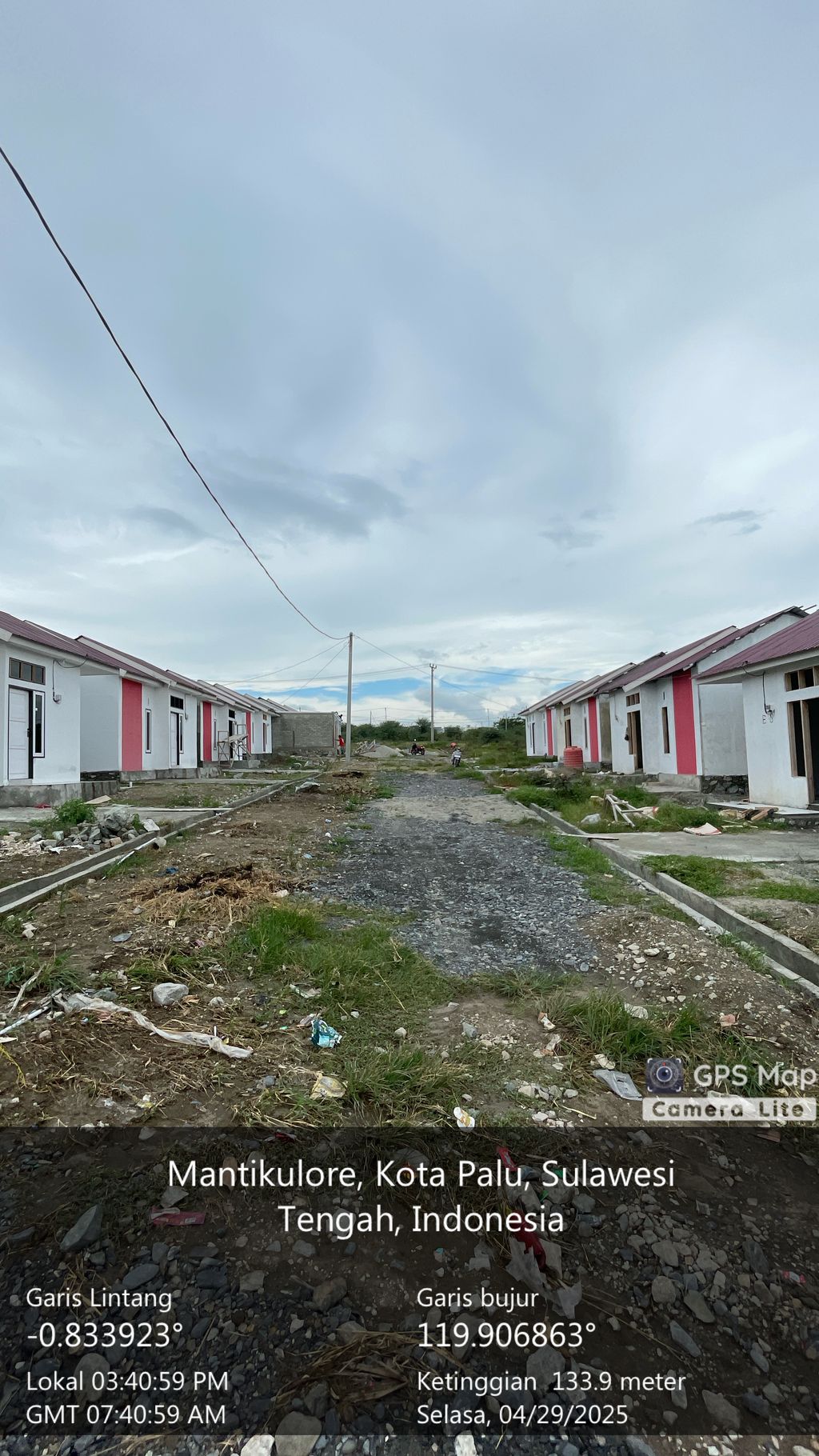 foto posisi tengah perumahan BUKIT TADULAKO PERMAI 2