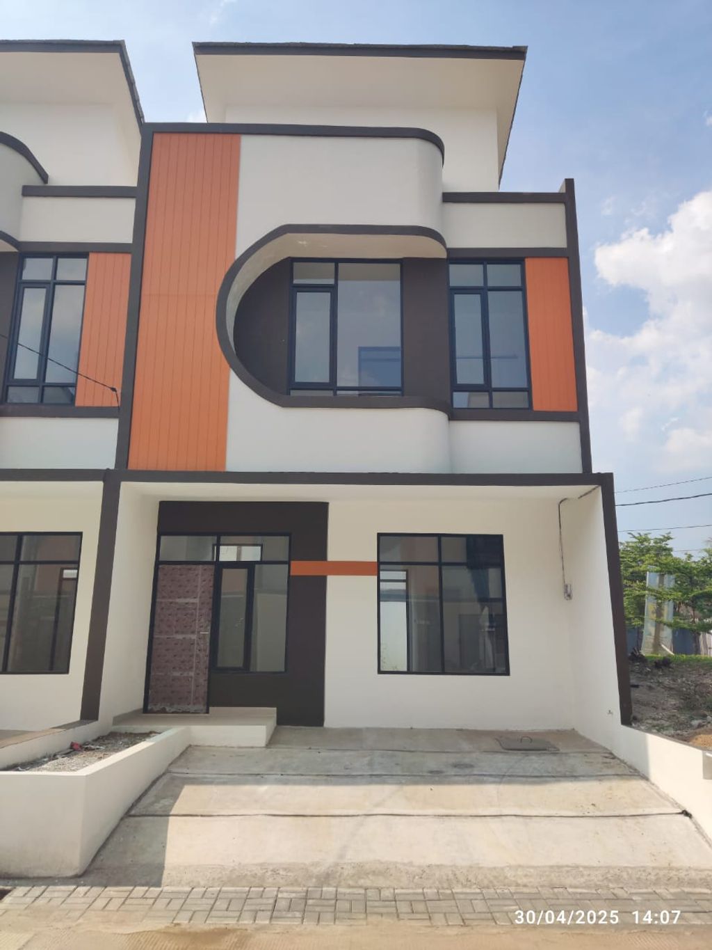 foto tampak rumah tipe 60 Compact 3 Kamar HC (614) perumahan G-Land Katapang Residence 1