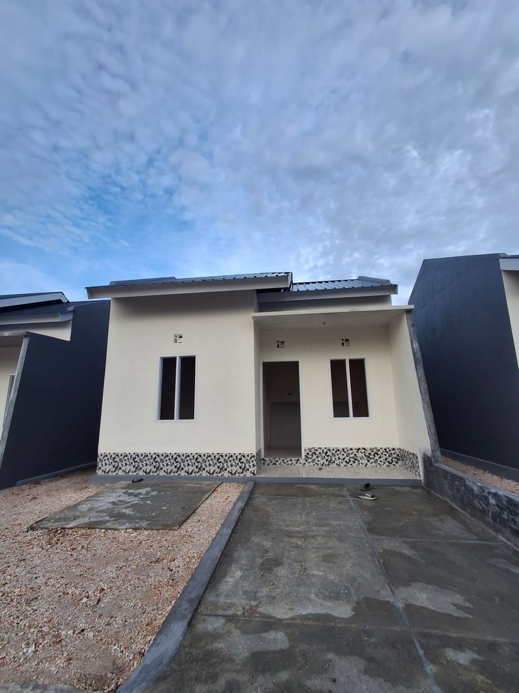 foto tampak rumah tipe 36 subsidi perumahan PERUMAHAN NUR EMPAT TAHAP VI