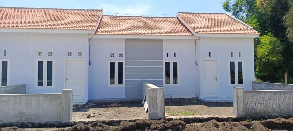 foto tampak rumah tipe BLOK A perumahan BUMI RAYA RESIDENCE