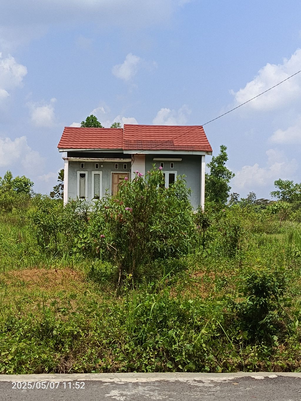 foto contoh rumah perumahan ROYAL PALI RESIDENCE