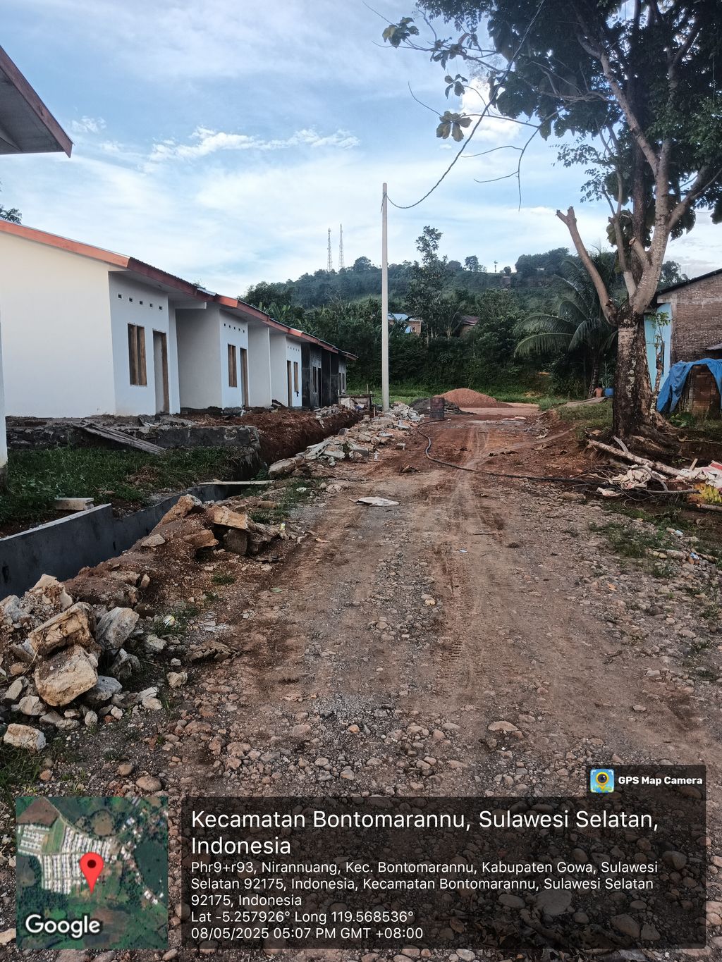 foto gerbang perumahan GRAND HILL RESIDENCE GOWA thp 2