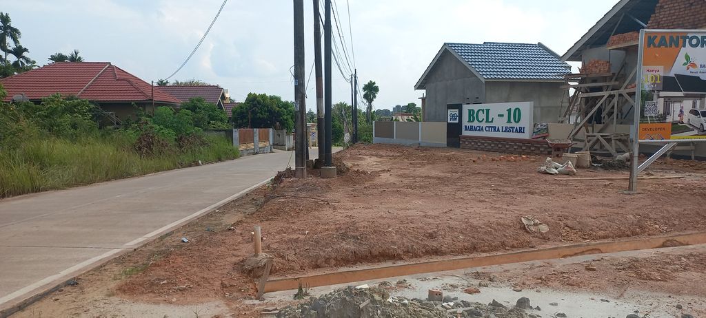 foto gerbang perumahan BAHAGIA CITRA LESTARI