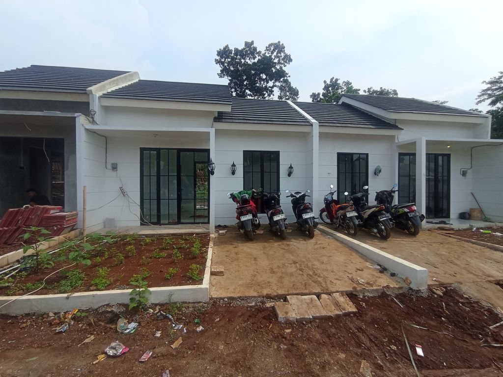 foto contoh rumah perumahan Wangsa Village
