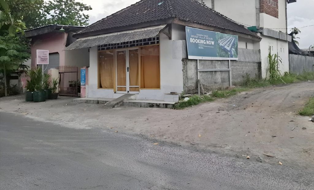 foto gerbang perumahan GRAND VILLA SERUNI