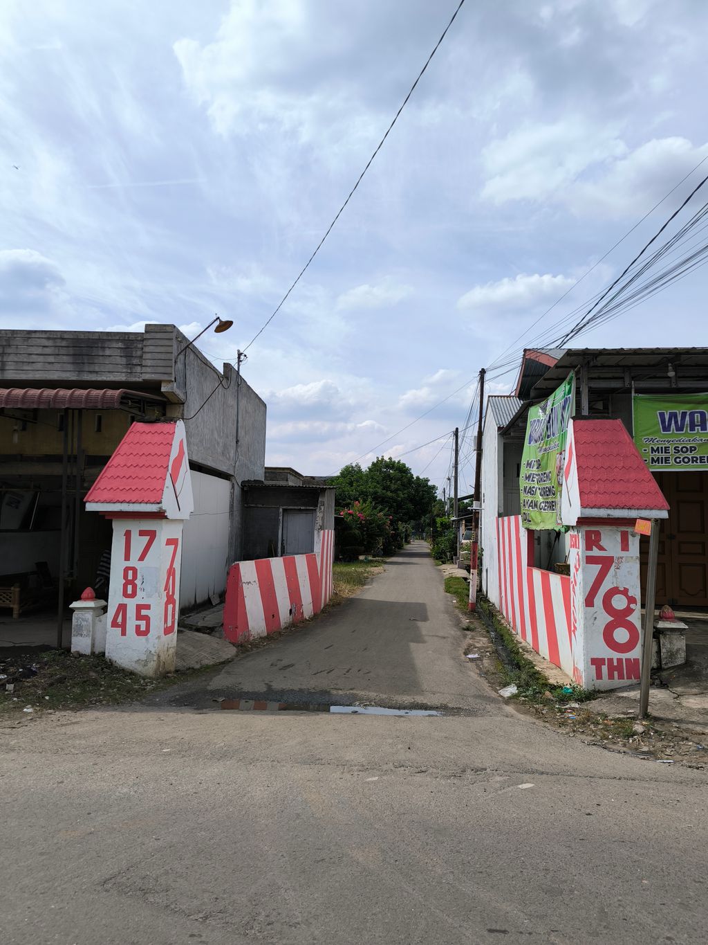 foto gerbang perumahan DELI ASRI3
